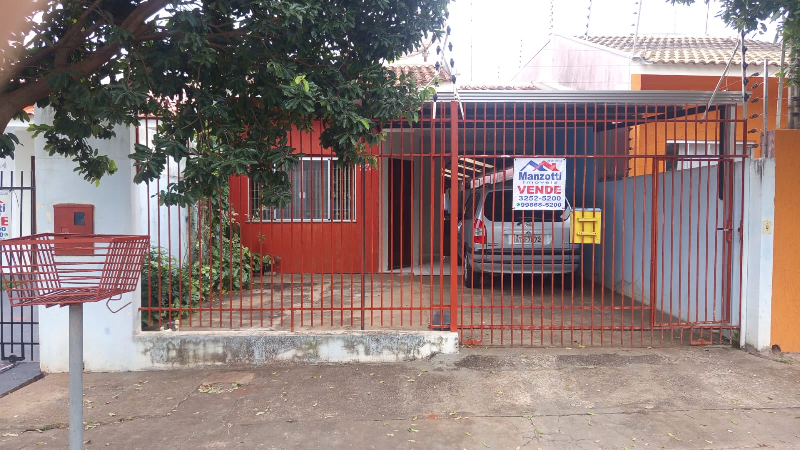 Rua Marins Alves de Camargo n° 274